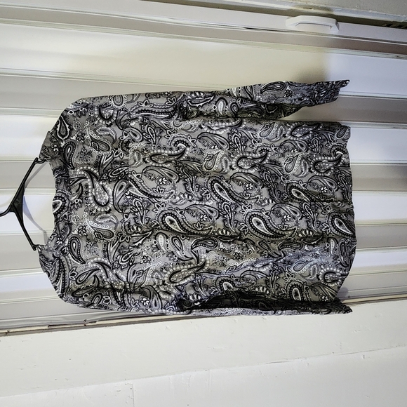 Lane Bryant Black and White Women's Top - Picture 5 of 7